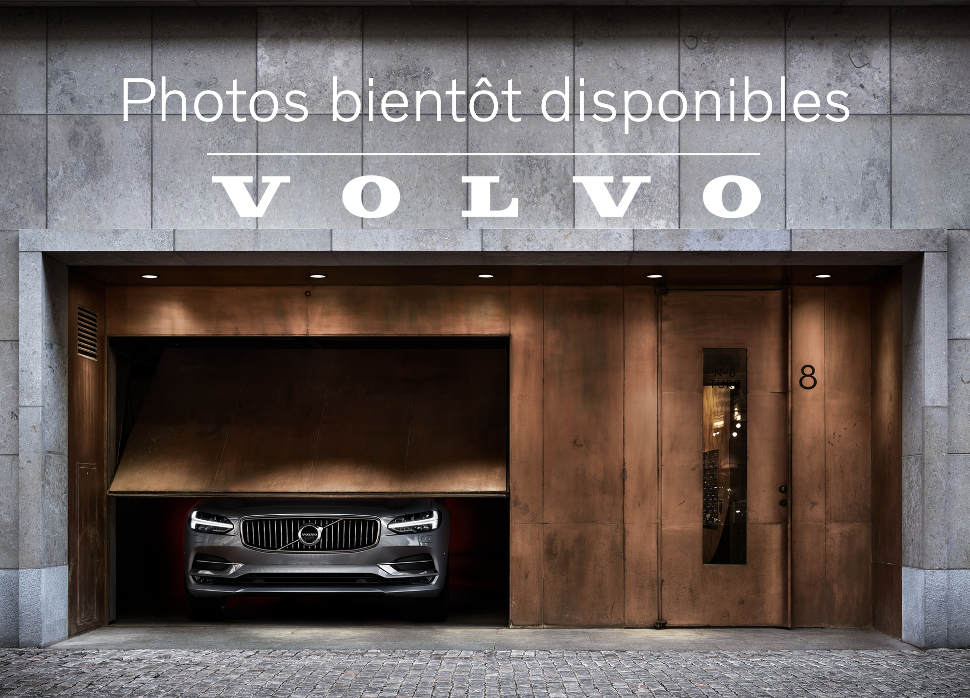 Volvo  T5 PHEV Plus Dark DCT